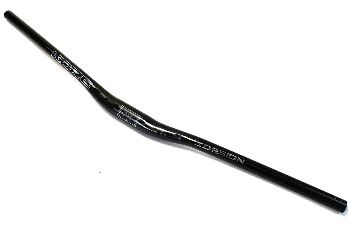 Руль MTB KORE TORSION M35,riser,AL-6061-T6,L-800mm,вынос 35mm,подъем 20мм,угол 5 град.черный,397гр Руль MTB KORE TORSION M35,riser,AL-6061-T6,L-800mm,вынос 35mm,подъем 20мм,угол 5 град.черный,397гр